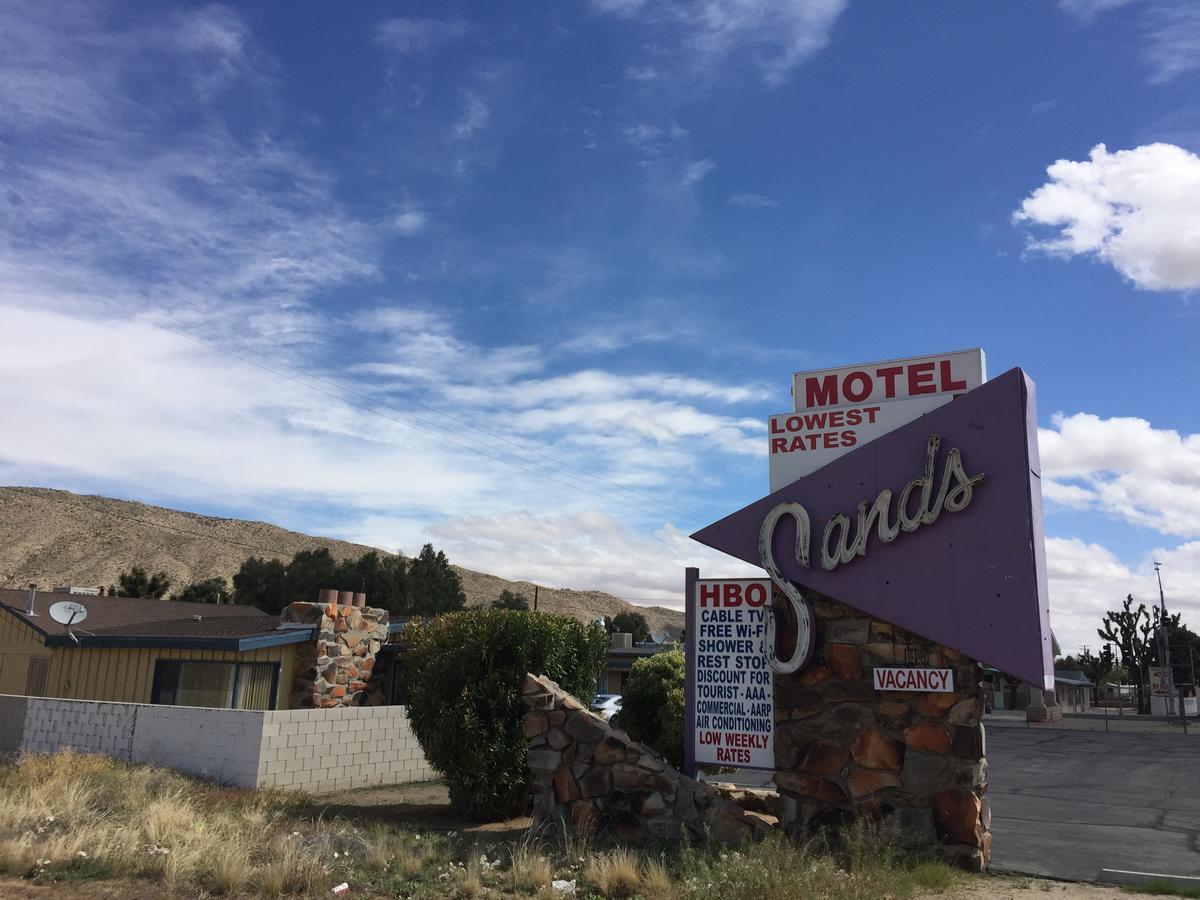 Sands Motel Юка Вали Екстериор снимка